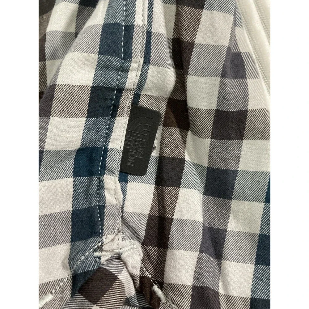 The North Face Shirt Mens L Gray Plaid Button Up Long Sleeve Outdoor Hiking